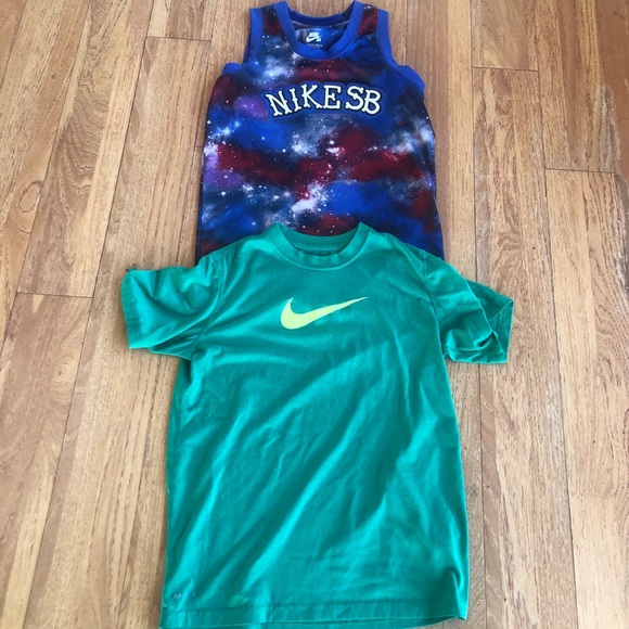 Nike bundle - Picture 1 of 3